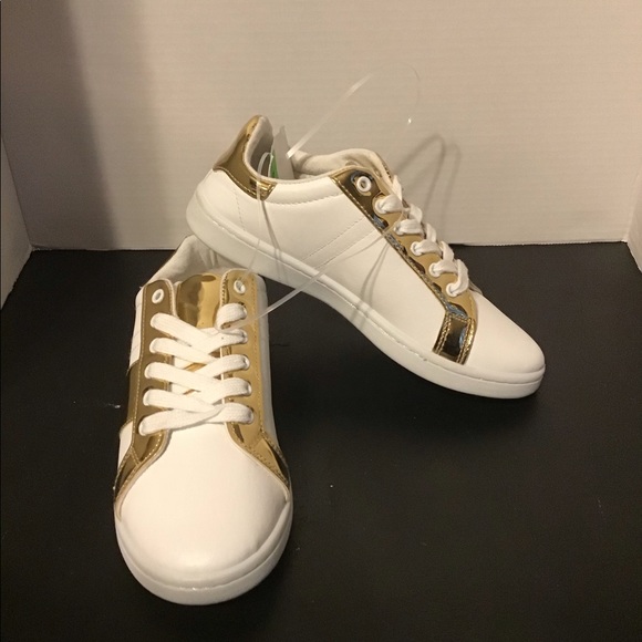 Qupid Shoes - Qupid White with Gold Trim Women’s Sneakers (…